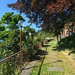 Angelina Bed & Breakfast 3*