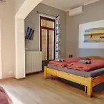 Villa Angelina Oda ve Kahvaltı Cannero Riviera