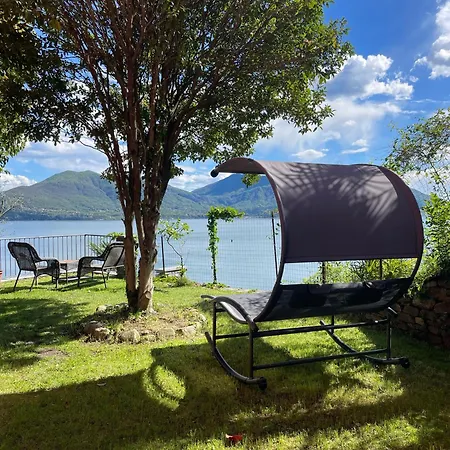 Angelina Panzió Cannero Riviera